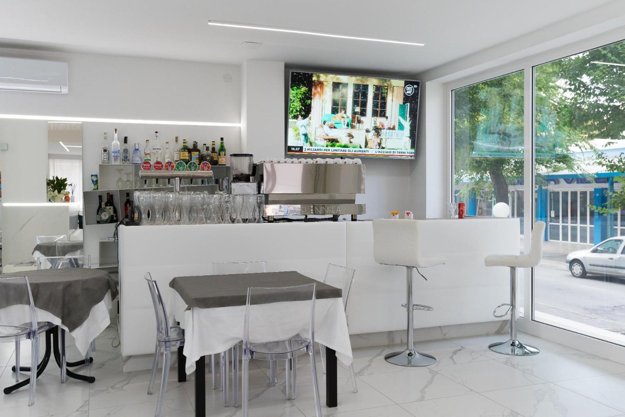 Hotel Ninfea Cattolica Exterior photo