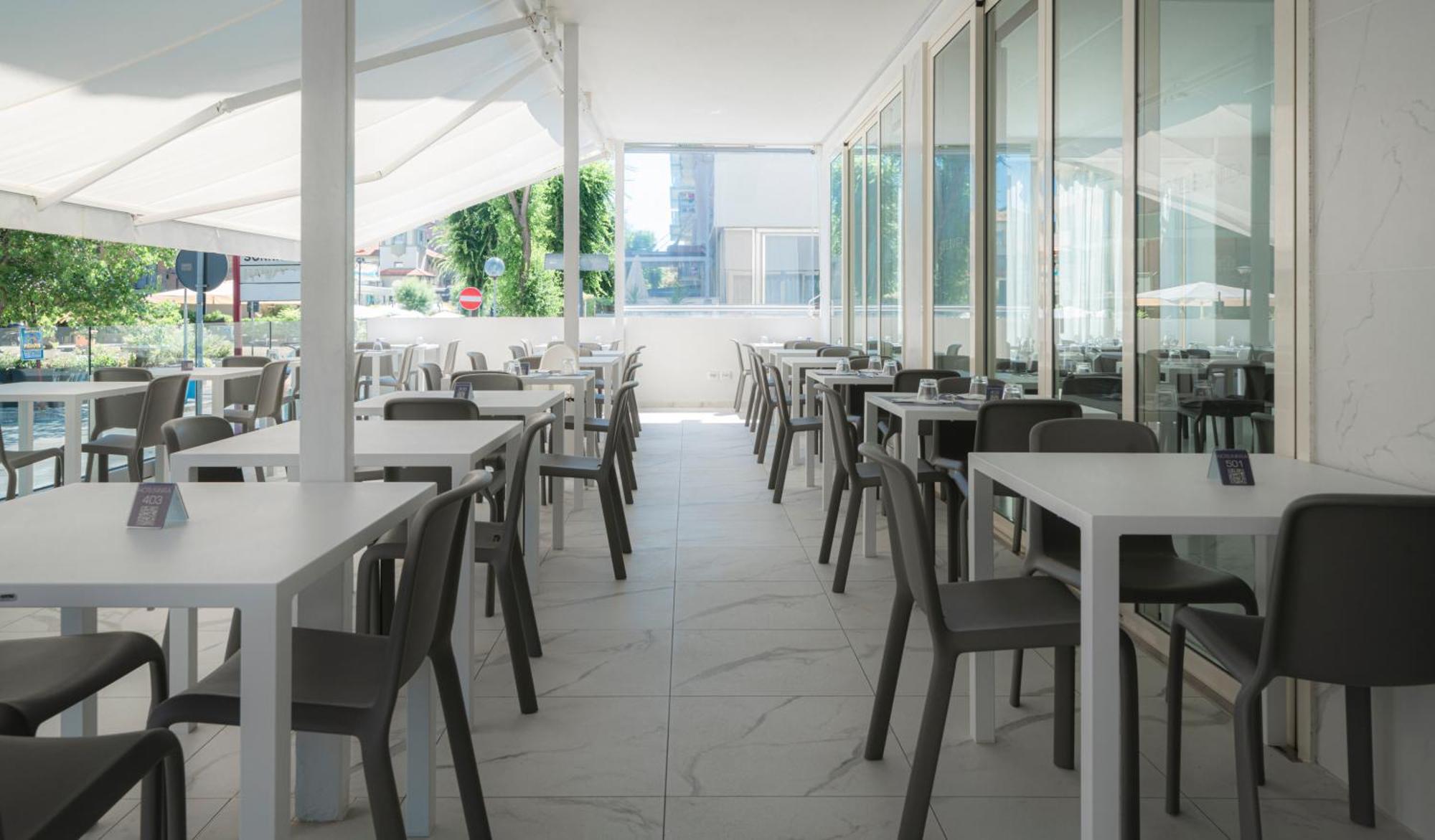 Hotel Ninfea Cattolica Exterior photo