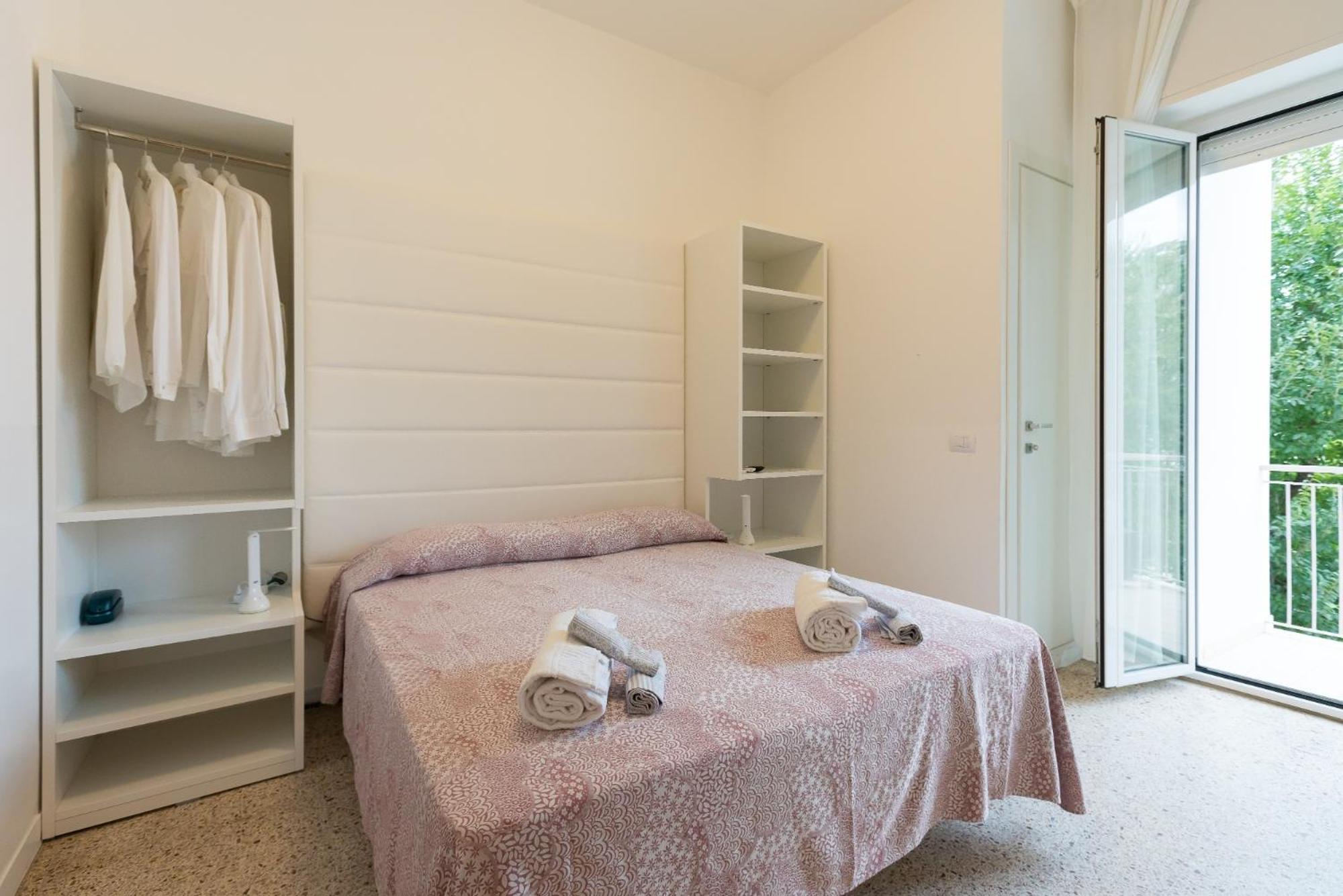 Hotel Ninfea Cattolica Exterior photo